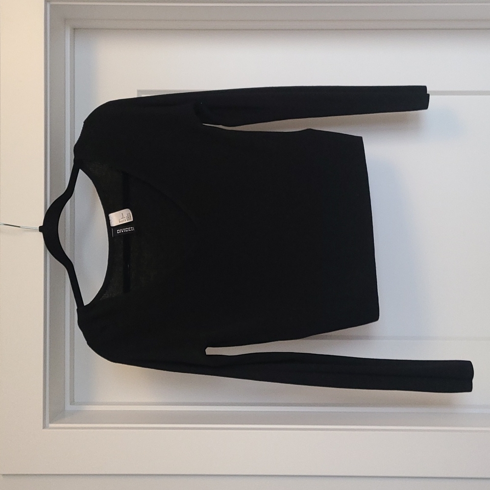 3/$25 Cropped black sweater